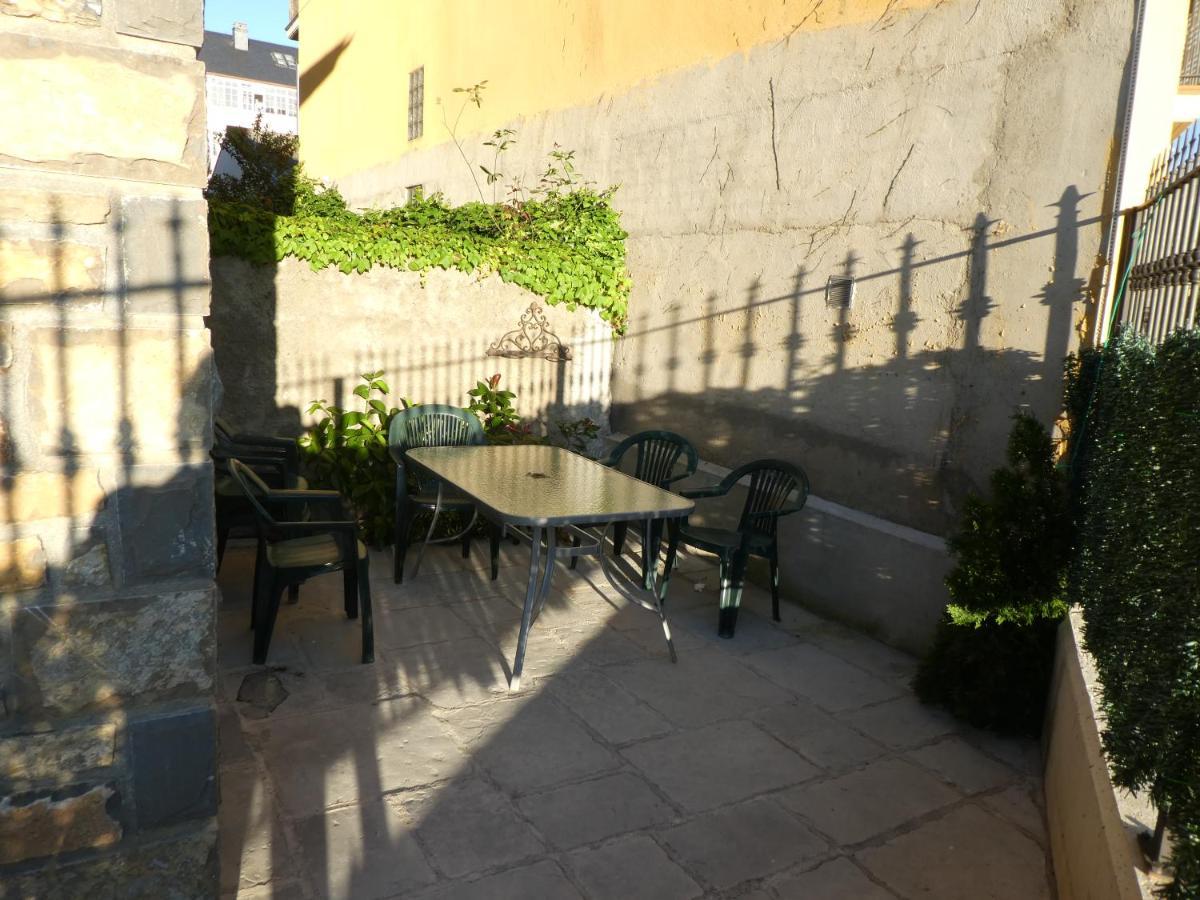 Вилла Casa Con Jardin Frente Ciudadela Хака Экстерьер фото